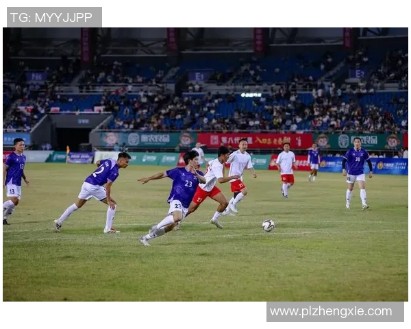 现役足球明星的风采与成就解析探讨他们在赛场上的影响力与未来发展方向